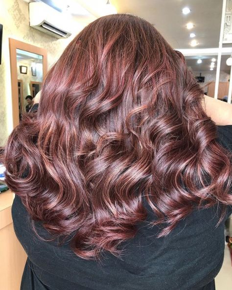 Rose brown is the new spring color for brunettes #brunette #spring #hair #color #chocolatebrownhair Brunette Spring Hair, Brunettes With Brown Eyes, Spring Braids, Brown Hair Trends, Brown Ombre Hair, Perfect Hair Color, Ash Hair Color, Ombre Hair Blonde, Color For Brunettes