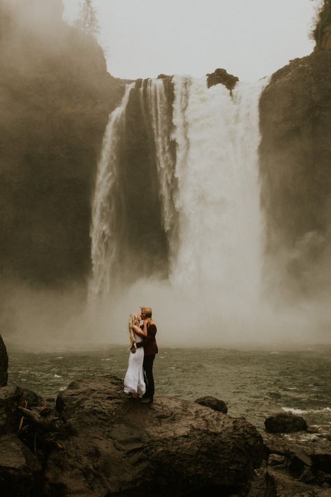 Snoqualmie Falls, Intimate Wedding Reception, Problem Solver, Wedding Beach Ceremony, Small Intimate Wedding, Elopement Locations, Photo Couple, Adventure Wedding, Destination Elopement