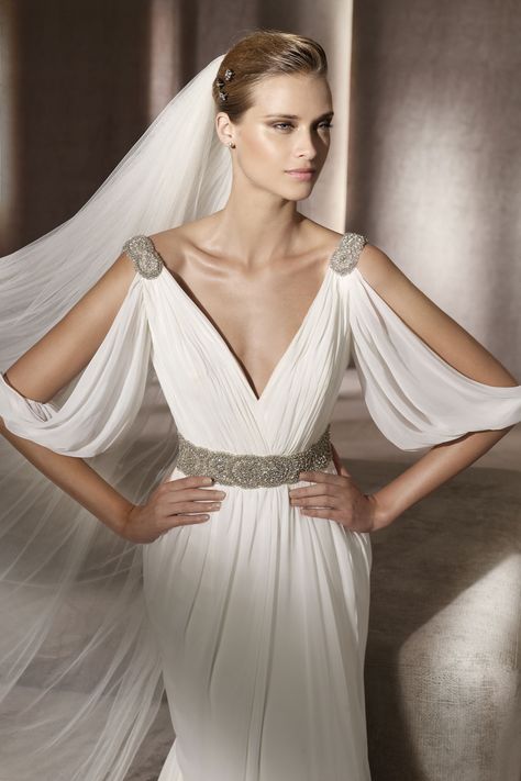 Lovely gown...If i were to have a destination wedding I'd wear this. Grecian Wedding Dress, Greek Dress, Greek Goddess Dress, Grecian Wedding, Wedding Dress With Sleeves, Greek Goddess Costume, Grecian Goddess, Goddess Costume, Dress With Sleeves