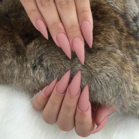 Stilettos Nails, Pink Stiletto Nails, Super Nails, Dark Nails, Nail Shapes, Matte Nails, Gorgeous Nails, Stiletto Nails, Love Nails