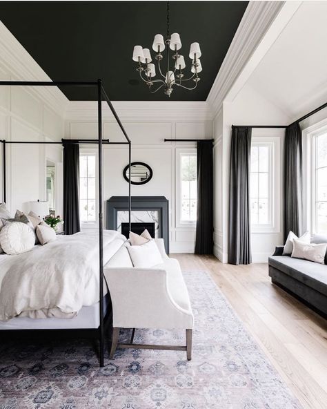 Bedrooms of Instagram on Instagram: “Black Ceiling?? 🤔 Absolutely!!  Design: @cambridgehomecompany  Photo: @rebekahwestoverphotography” Black White Bedrooms, White Bedroom Design, Comfy Place, Cool Curtains, Black Bedroom, Black Ceiling, Bedroom Black, Black And White Decor, Canopy Bed