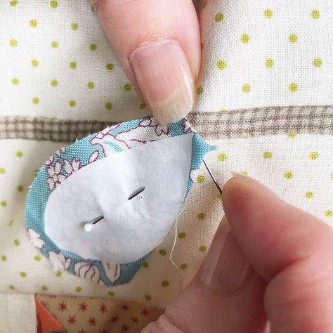 October 2018 | A Little Happy Place Applique Methods, Needleturn Applique, Dress Drafting, Applique Quilts Tutorial, Needle Turn Applique, First Quilt, Ann Wood, Applique Stitches, Applique Tutorial