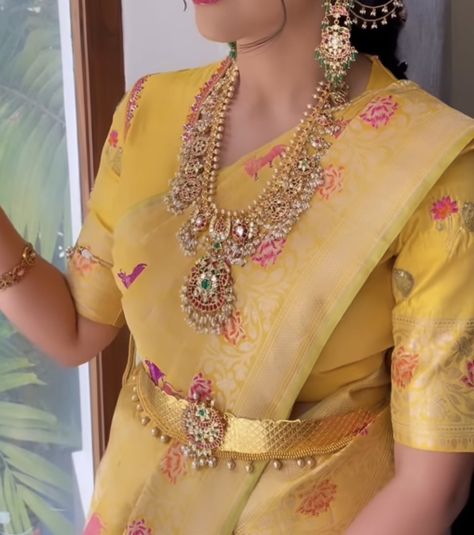 Unique Vaddanam Designs, Simple Belt Blouse Design For Silk Saree, Guttapusalu Earrings Gold, 3 In 1 Haram Designs, Gold Saree Bride, Gold Vaddanam Designs Latest, Latest Gold Jewellery Indian, Vaddanam Designs Gold Indian, Gutta Pusalu Jewellery