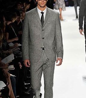 The American “Sack” Suit Different Suit Styles, Sack Suit, Real Men Real Style, Michael Kors Runway, Suit Styles, Michael Kors Fall, Menswear Fashion Show, Mens Formal, Michael Kors Collection