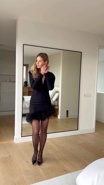 Anouk Yve on Instagram: "5 musthaves for upcoming festive seasons Look 1 Dress @newarrivals.co (gifted) Tights @oyso (tip) Heels @chanel Look 2 Dress @newarrivals.co Heels vintage @sergiorossi Look 3 Corset @camillaandmarc Trousers @josephfashion Belt @taljebelts Jacket vintage Look 4 Skirt @camillaandmarc Shirt @inwear_official Belt @taljebelts Heels @ysl" Heels Chanel, Anouk Yve, Tights And Heels, Heels Vintage, Jacket Vintage, Vintage Look, Festival Season, Vintage Looks, Leather Skirt