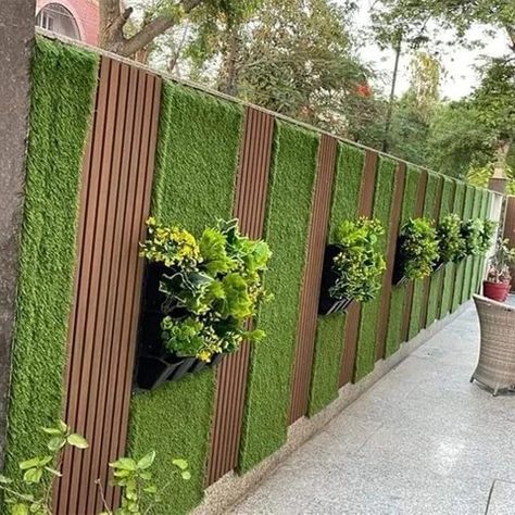 Green Wall Design, Artificial Grass Wall, Artificial Green Wall, Garden Wall Designs, Vertical Garden Design, Easy Landscaping, Walled Garden, Outdoor Gardens Design, Wall Garden