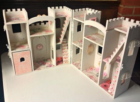 Shabby Castle 13 Barbie Castle, Castle Dollhouse, Castle Crafts, Wooden Castle, Toy Castle, Diy Barbie House, Cardboard Box Crafts, Doll House Plans, Birdhouse Designs