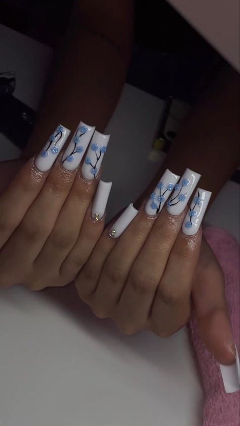 White Themed Acrylic Nails, Blue Cute Nails Acrylic, Graduation Nails Blue And White, White And Baby Blue Nails Acrylic, Light Blue And White Nails Design, Mid Length Nail Designs, All White Nails With Design, White Nails With Blue Design, Baby Blue And White Nails