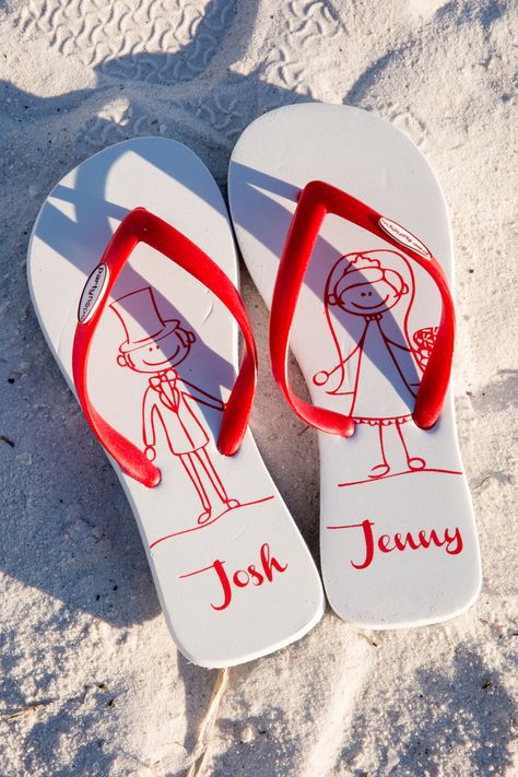 Flip Flop Wedding Favors, Flip Flop Wedding, Flip Flop Favors, Flip Flops Wedding, Beach Theme Wedding Favors, Trendy Wedding Favors, Washington Wedding Venues, Personalized Flip Flops, Inexpensive Wedding Favors