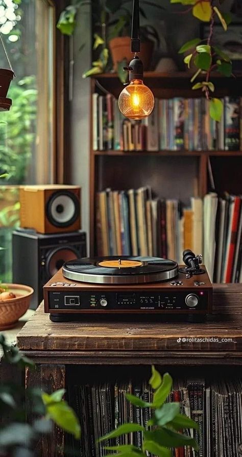 Retro Music Room, Vinyl Records Aesthetic, Record Aesthetic, Record Player Aesthetic, Records Aesthetic, Vinyl Record Room, Player Aesthetic, Sustainable Living Room, Record Room