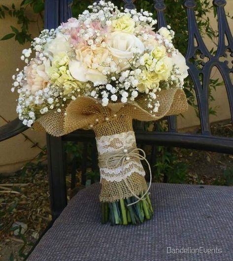 Charro Wedding, Classic Wedding Bouquet, Bride Flowers, Bride Accessories, Civil Wedding, Wedding Destination, Bride Bouquets, Bridesmaid Bouquet, Wedding Classic