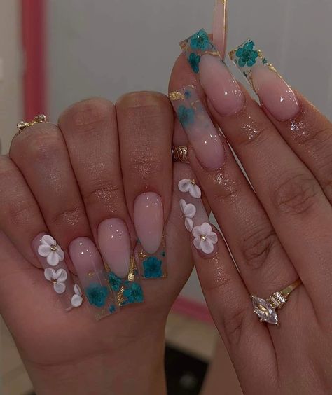 Flower Incased Nails, Dried Flowers Nails Design, Encapsulated Nails Flowers, Dried Flower Nails, Nails Encapsulated, Cute Pedicures, Encapsulated Nails, Coral Nails, Blue Acrylic Nails