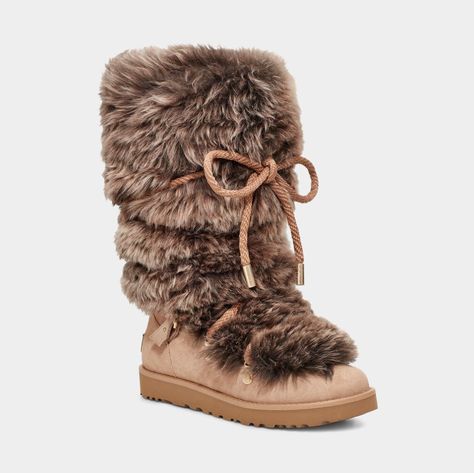 Classic Posh Short Fur Brown Boots Womens, Light Brown Boots, Ugg Ultra Mini, Womens Ugg, Brown Boots Women, Ugg Classic Ultra Mini, Cozy Boots, Sheepskin Boots, Ugg Classic