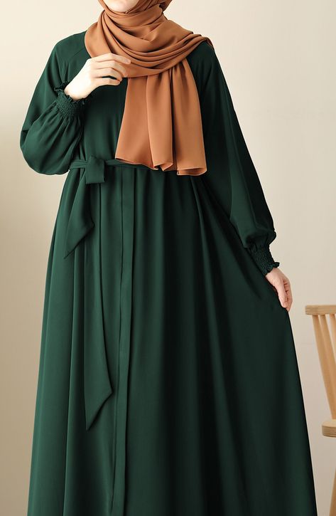 Simple Abaya Designs, Simple Abaya, Muslimah Fashion Casual, Abaya Collection, Abaya Designs Latest, Islamic Fashion Dresses, Simple Dress Casual, Abaya Design, Model Gamis