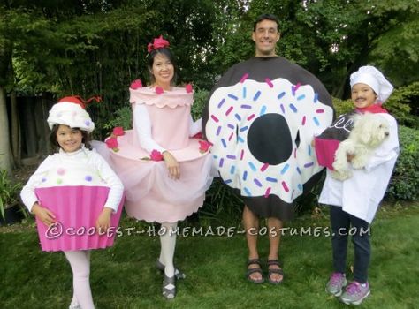 My daughters and I love to bake and indulge in treats so when it came time to come up with our annual family costume theme, it was a piece of cake. Wi... Donut Costume, Cake Costume, Cupcake Costume, Homemade Costume, Halloween Family, Homemade Costumes, Halloween Costume Contest, Costume Themes, Easy Halloween Costumes