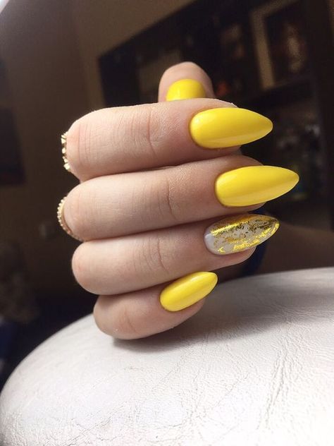 Embrace the Radiance: Spring Nails Yellow 2024 15 Ideas Yellow Spring Nails, Spring Nails Floral, Matte Nails Glitter, Neon Yellow Nails, Nails Floral, Yellow Nail Art, Yellow Nails Design, Yellow Nail, Summer Toe Nails