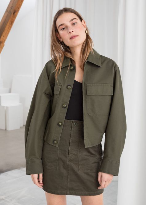 Cropped Cotton Twill Jacket - Khaki - Jackets - & Other Stories Simple Outer, Cotton Twill Jacket, Effortless Outfit, Khaki Jacket, Twill Jacket, Zadar, Long Jeans, Black Tank Top, Ribbed Knit Sweater