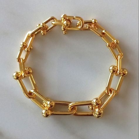 NEW Gold Hardware Graduated Link Chain Bracelet Tiffany Bracelet Stack Gold, Tiffany Chain Bracelet, Tiffany Hardware Bracelet, Cartier Outfit, Tiffany Bracelet Stack, Tiffany Bracelet Gold, Tiffany Bracelets, Chunky Bracelet, Gold Link Bracelet