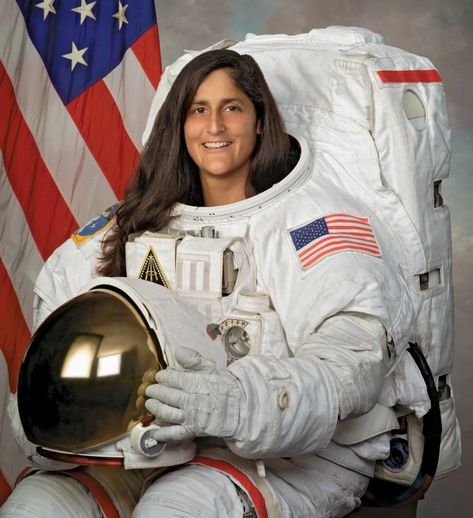 Sunita Williams Sunita Williams, Best Motivational Books, Women Scientists, Girl Empowerment, Biography Books, Bone Loss, Nasa Astronauts, Motivational Books, Space Program