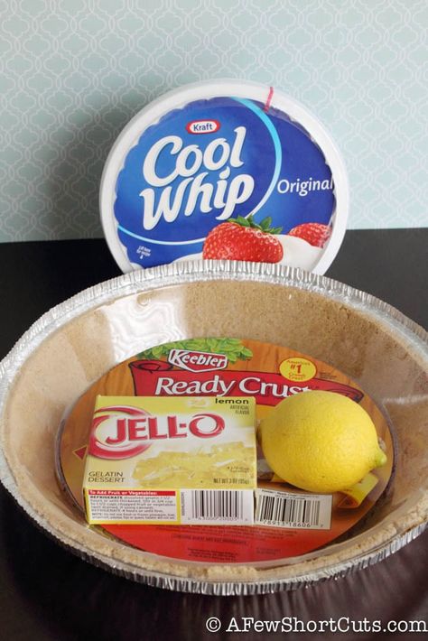 No Bake Lemon Pie, Cool Whip Pies, Jello Pie, Cool Whip Desserts, Lemon Icebox Pie, Lemon Pie Recipe, Lemon Jello, Icebox Pie, Lemon Ice