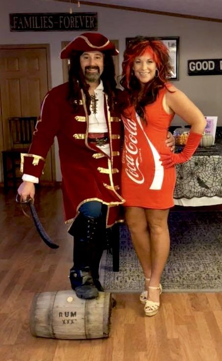 Captain Morgan and Coke costume Captain Morgan Halloween Costume, Captain And Coke Costume, Captain Morgan Costume, Coke Costume, Costumes Couples, Couples Costume, Captain Morgan, Halloween 2019, Couple Halloween Costumes