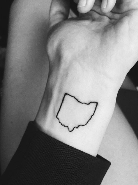 Ohio Outline Tattoo, Ohio Tattoos Women, Ohio Tattoo Ideas, Ohio State Tattoos, A Sleeve Tattoo, Ohio Outline, Ohio Tattoo, Tattoo Mens, Son Tattoos