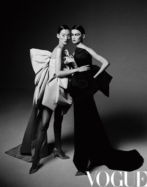 Du Juan, He Cong, Lina Zhang Vogue China 2020 Cover Fashion Editorial He Cong, Leslie Zhang, Street Photography Paris, Sleek Updo, High Fashion Photography, Vogue China, Glamour Photography, Stunning Gowns, Fashion Photography Editorial