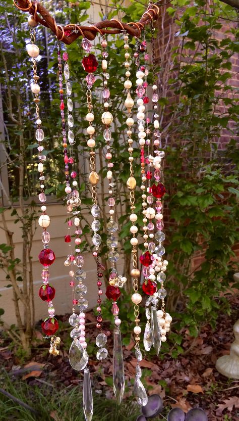 Wisteria Branch, Hanging Crystals Diy, Paper Beads Diy, Bead Curtains, Wind Chimes Homemade, Suncatcher Diy, Glass Bead Crafts, Beaded Decor, Creative Garden Decor