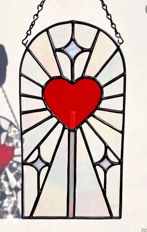 Stained Glass Sacred Heart, Stained Glass Crafts Diy, Stained Glass Vintage, Heart Stained Glass Patterns, Stained Glass Ideas For Beginners, Gothic Stained Glass Windows Art, Stained Glass Art Patterns Templates, Gallery Glass Ideas Diy, Fake Stained Glass Window