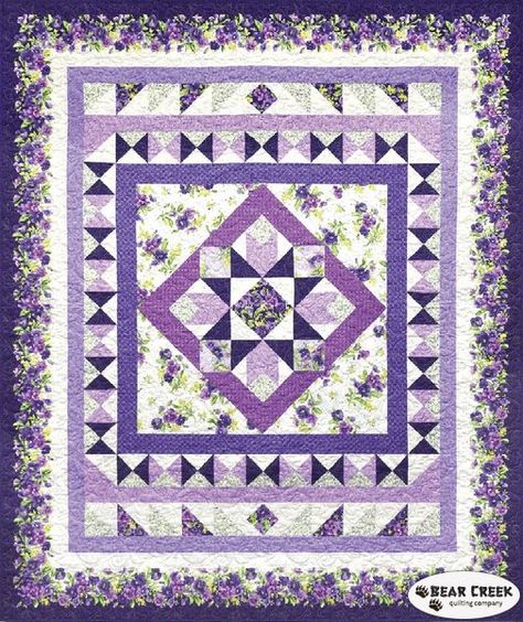 Emma's Garden Free Quilt Pattern Medalian Quilts Patterns, Patchwork Quilt Patterns Ideas Beautiful, Quilting Stars, Sew Crafts, Medallion Quilts, Quilt Borders, Quilt Square Patterns, Purple Quilts, Medallion Quilt