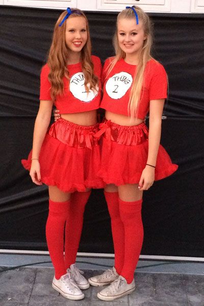 Best Friend Halloween Costumes - Couples Costumes - Seventeen Costume Halloween Famille, Best Friend Costumes, Friend Costumes, Cute Group Halloween Costumes, Matching Halloween Costumes, Bff Halloween Costumes, Best Friend Halloween Costumes, Halloween Coustumes, Duo Halloween Costumes