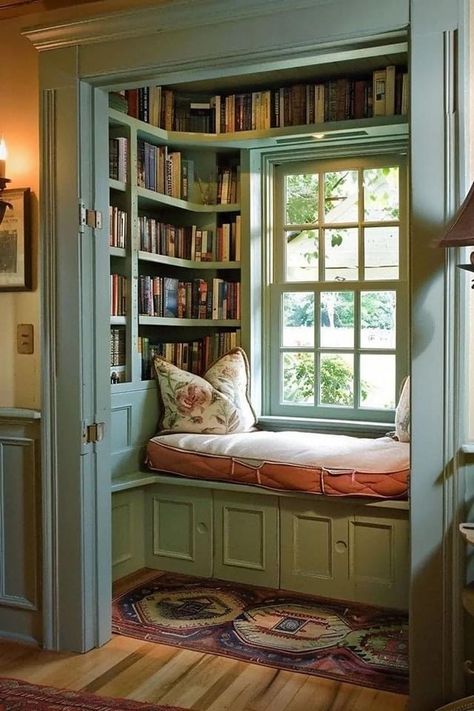 Cottage Space Saving Ideas, Window Seat Library Nook, Cute Home Library Ideas, Elevated Reading Nook, Upstairs Reading Nook, Small In House Library, Book Nook Built In, Cosy Bedroom Corner, Cosy Window Seat