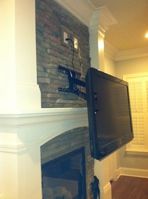 Tv Above Fireplace, Fireplace Tv Mount, Tv Mounted, Tv Over Fireplace, Suport Tv, Fireplace Built Ins, Flat Screen Tv, Fireplace Remodel, Home Fireplace