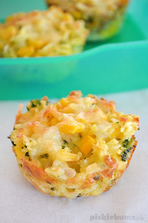 Rice and Veggie Muffins - Picklebums Baby Food Ideas For 9 Month Old, Food Ideas For One Year Old, 10 Month Old Recipes, Toddler Side Dishes, Blw Lunches, Meal Prep Toddler Meals, Easy Toddler Lunches For Daycare, Blw Dinner Ideas, Healthy Toddler Recipes