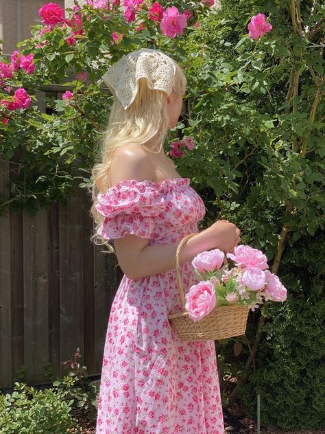 cottage core aesthetic, cottage core lifestyle, cottage core fashion, cottage core dresses Modest Girly Outfits Aesthetic, Flower Girl Aesthetic, Soft Life Era, Aesthetic Lookbook, A Soft Life, Shabby Chic Clothes, Soft Life, Princess Core, Rich Girl Lifestyle