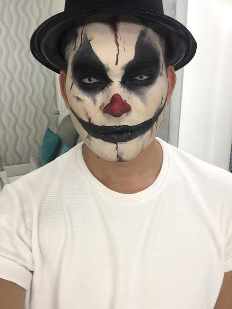 Halloween Clown Makeup Scary Men, Scary Clown Make Up For Boys, Easy Clown Makeup For Kids Boys, Men Halloween Makeup Ideas, Clown Makeup Men Scary, Black Clown Makeup Men, Clown Makeup Halloween Men, Men Clown Makeup Halloween, Halloween Men Makeup Easy