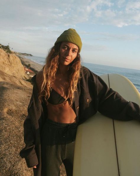 LOUISE MAURISSET on Instagram: "sunsets at home aren’t real 🥵 @billabongwomens" Louise Maurisset, Surfer Outfit, Longboard Design, Emotional Photos, Building A Personal Brand, Surfer Style, Personal Style Inspiration, Autumn Outfits, Fashion Girl