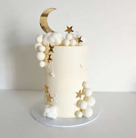 Moon Theme Cake, Moon Theme Birthday Cake, Over The Moon Baby Shower Cake, Star And Moon Cake, Cloud Nine Cake, Cloud Cake Ideas, Cloud Theme Cake, Heaven Sent Baby Shower Cake, Moon Themed Cake