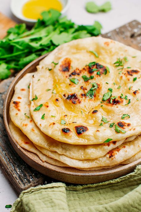 Homemade Naan Bread (Restaurant-Style!) - Full of Plants Naan At Home, Naan Roti, Vegan Naan, Homemade Naan, Savory Baking, Vegan Breads, Homemade Naan Bread, Indian Vegan, Indian Flatbread