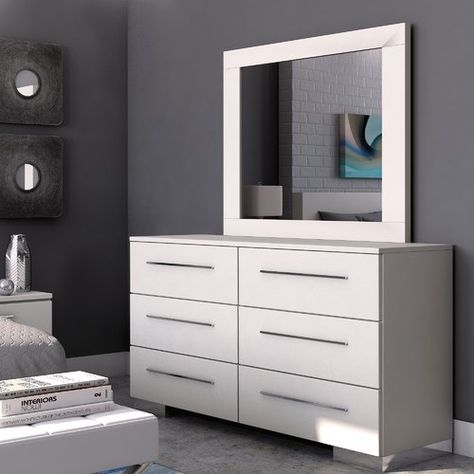 Comode Bedroom, Comode Bedroom Modern, Chest Of Drawers Decor, Simple Dresser, Drawer Decor, Modern Room Design, Wall Wardrobe Design, Double Bed Designs, Dressing Room Decor