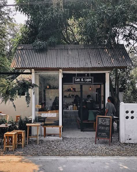 Minimal Cafe, Mini Cafe, Cafe Idea, Small Coffee Shop, Small Cafe Design, Cafe Concept, Small Restaurant, Coffee Shop Ideas, Design Café