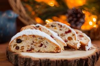 Classic Christmas Dessert Recipes, Best Fruitcake, Christmas Stollen, Stollen Recipe, Favorite Christmas Desserts, Favorite Holiday Desserts, Recipe For Christmas, Best Christmas Desserts, Sugar Cookie Recipe Easy