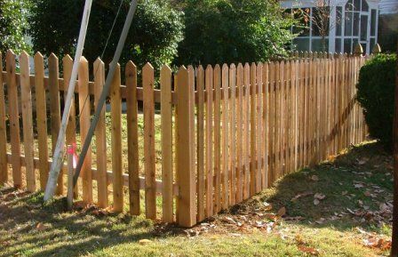 Dog Ear Picket Fence, Cedar Picket Fence, Fence Yard, Wood Picket Fence, Glass Fence, Picket Fences, Fencing Ideas, Brick Fence, White Fence