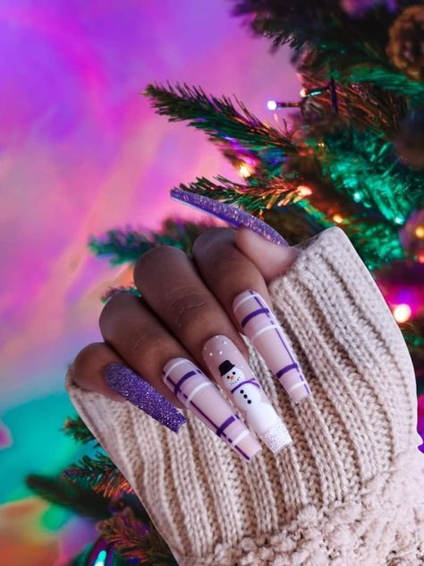 Purple Nails Christmas, Purple Xmas Nails, Purple Holiday Nails, Purple Christmas Nails, Christmas Nail Designs Acrylic, Purple Press On Nails, Trend Prediction, Blue Christmas Nails, Boss Tips