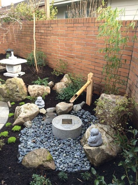 Japanese Courtyard Garden, Japanese Courtyard, Japanese Garden Decor, Small Japanese Garden, Japanese Garden Landscape, Garden Globes, Zen Garden Design, Zen Gardens, Meditation Garden