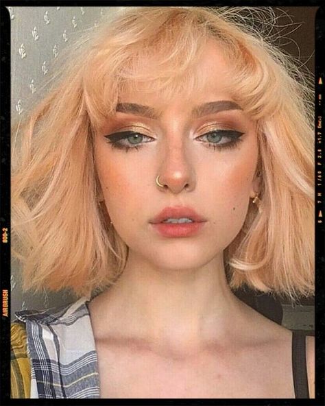 E-Girl Look Eyeliner Egirl, Fem Makeup, Egirl Make Up, Egirl Eyeliner, E Girl Makeup, Egirl Fashion, Airbrush App, E Girl, Girls Makeup