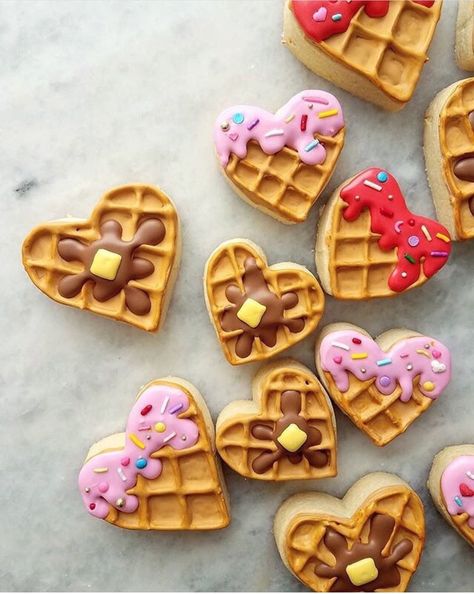 Heart waffle cookies with sprinkles Heart Sugar Cookie, Horse Cookies, Valentine Sugar Cookies, Feel Good Friday, Waffle Cookies, Wilton Cake Decorating, Wilton Cakes, Birthday Brunch, Valentines Day Cookies