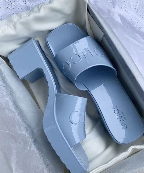 Twitter Dr Shoes, Baby Blue Aesthetic, High Heels Boots, Hype Shoes, Shoe Inspo, Aesthetic Shoes, 가을 패션, Pretty Shoes, Dream Shoes