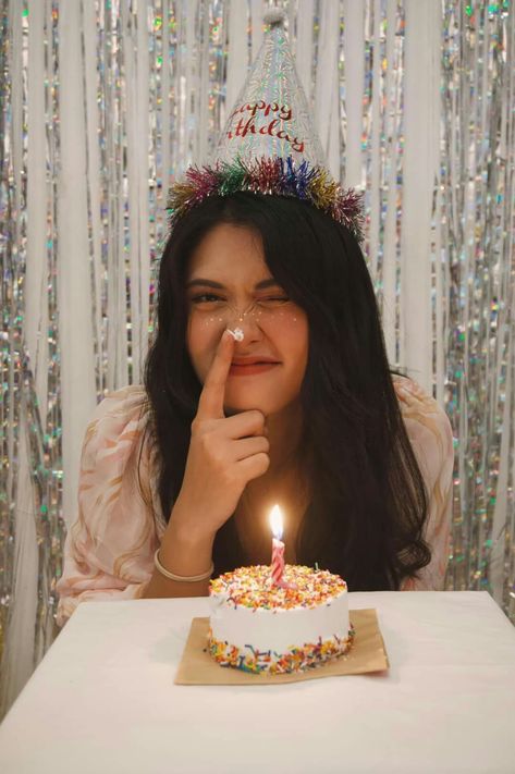 Pose Ideas Birthday, Birthday Captions, Birthday Posts, 11th Birthday, What Matters Most, Foto Ideas Instagram, Pose Ideas, Insta Photo, Insurance