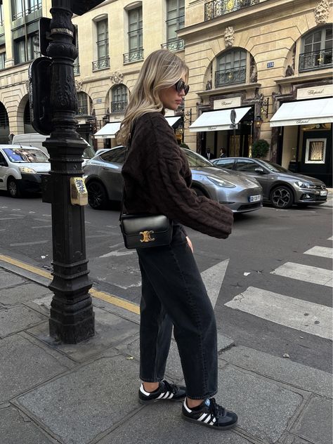 PULL COL ROULÉ MAILLE TORSADÉE YACK curated on LTK Chocolate Outfit Ideas, Aw 24/25 Trends, October Outfit Ideas, Adidas Samba Outfits, Cozy Sweaters Outfits, Samba Outfits, Lederhosen Outfit, Looks Adidas, Adidas Samba Outfit